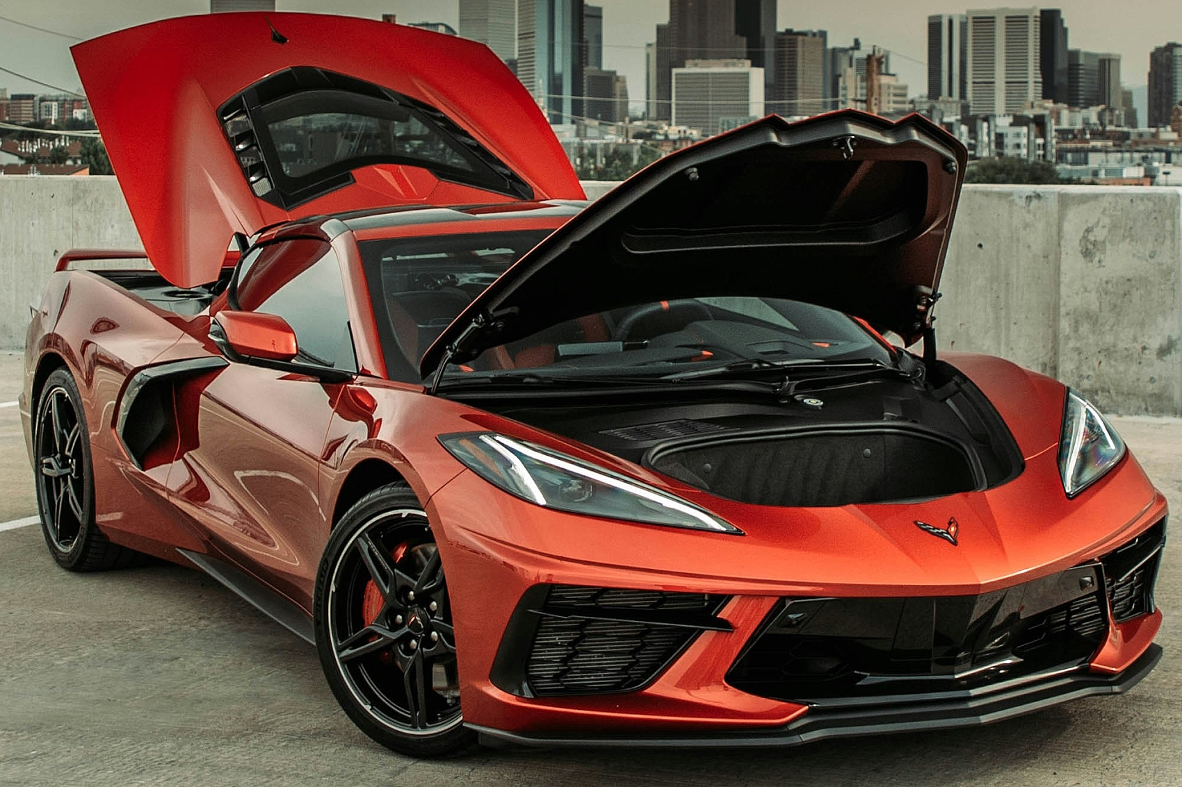 
								McLaren 720s full									